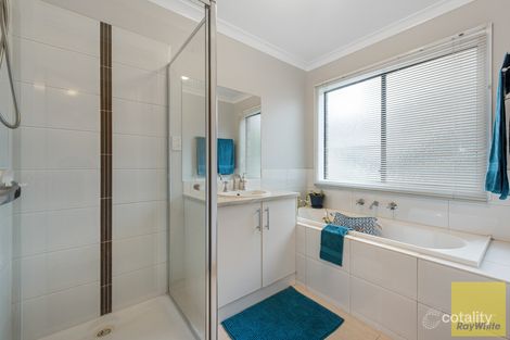 Property photo of 10 Orlando Drive Truganina VIC 3029