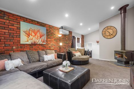 Property photo of 5 Wala Place Greensborough VIC 3088
