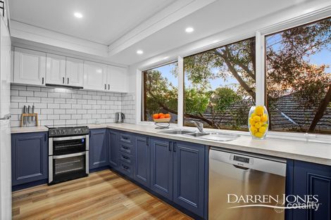 Property photo of 5 Wala Place Greensborough VIC 3088