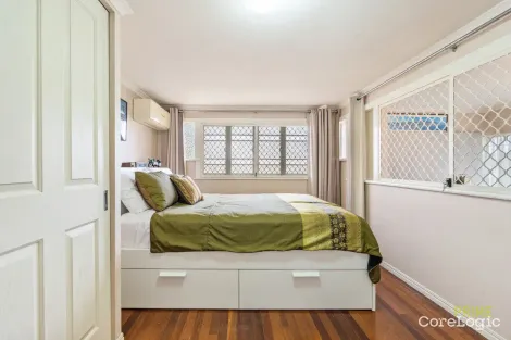 Property photo of 57 King Street Urangan QLD 4655