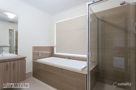 Property photo of 61 Sarsenet Circuit Mount Cotton QLD 4165