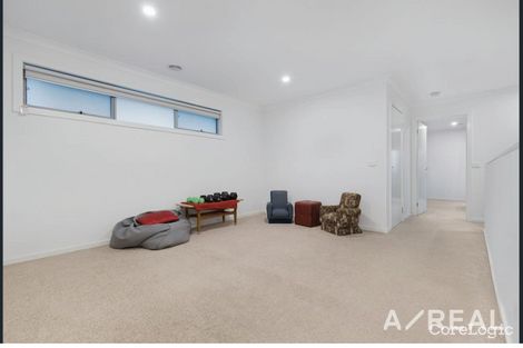 Property photo of 26 Penelope Close Cranbourne North VIC 3977