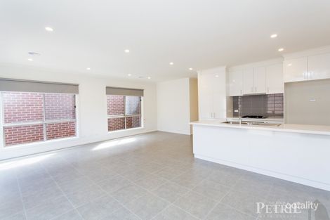 Property photo of 3 Ewart Close Lucas VIC 3350