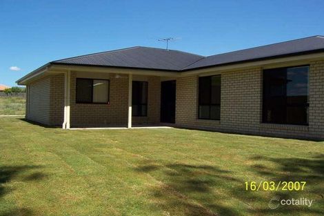 Property photo of 4 Arif Place Heritage Park QLD 4118