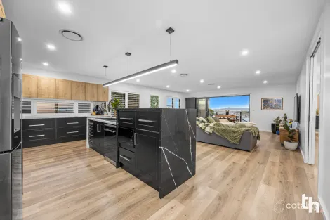 Property photo of 13 Breakwell Road Cameron Park NSW 2285