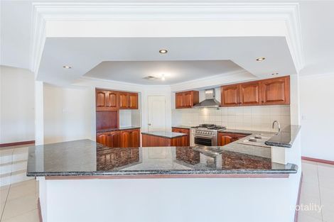 Property photo of 18 Basuto Rise Brigadoon WA 6069