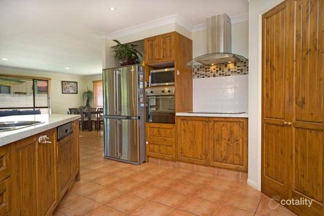 Property photo of 26 Dallow Crescent Helensvale QLD 4212