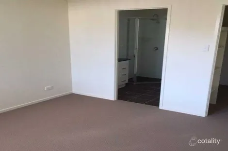 Property photo of 2/8 Reserve Road Cranley QLD 4350