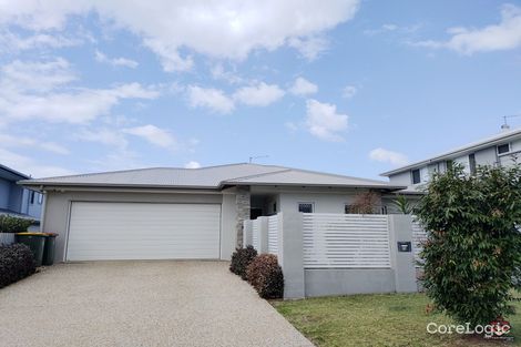 Property photo of 14 Sovereign Place Bridgeman Downs QLD 4035