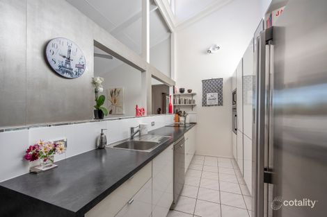 Property photo of 2 Black Diamond Crescent Edens Landing QLD 4207