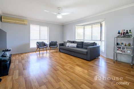 Property photo of 4 Lakes Entrance Meadowbrook QLD 4131