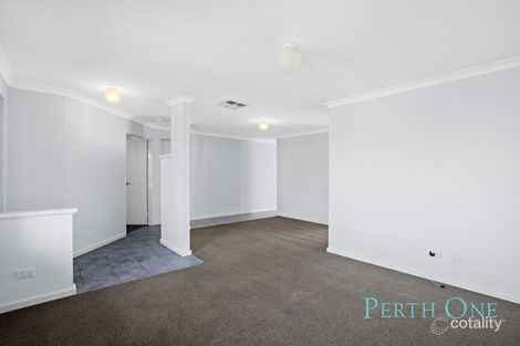 Property photo of 7 Bluefields Parkway Port Kennedy WA 6172