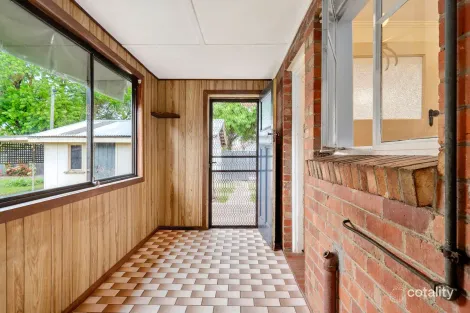 Property photo of 32 Armstrong Street Colac VIC 3250