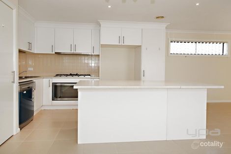 Property photo of 54 Hatchlands Drive Deer Park VIC 3023