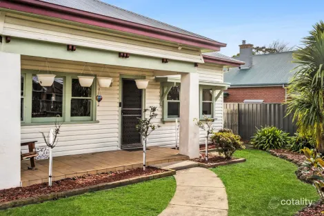 Property photo of 17 Corangamite Street Colac VIC 3250