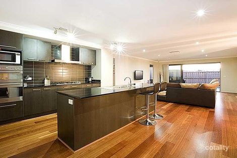 Property photo of 5 Ribbon Close Point Cook VIC 3030