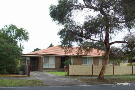 13 Isaac Smith Cres, Endeavour Hills, VIC 3802