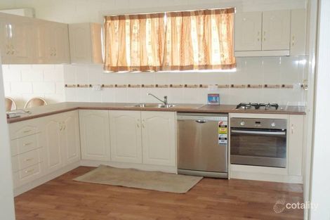 2/3 Birdwood St, North Ipswich, QLD 4305