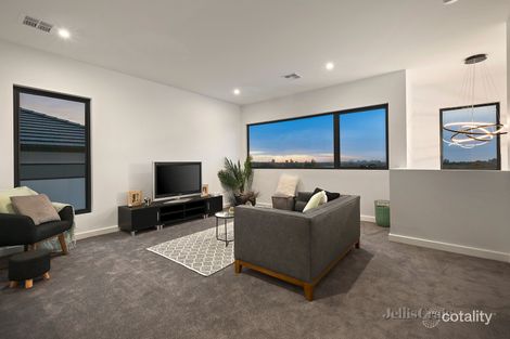 Property photo of 2 Elata Street Donvale VIC 3111