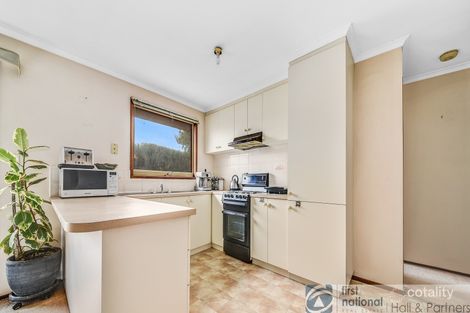 Property photo of 24 Kelburn Road Berwick VIC 3806