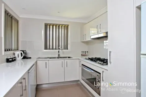 Property photo of 40 Susannah Drive Ropes Crossing NSW 2760