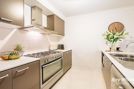 Property photo of 6 Hassett Lane Cranbourne West VIC 3977
