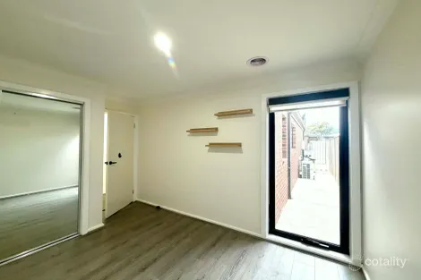 Property photo of 6 Chambly Drive Mickleham VIC 3064