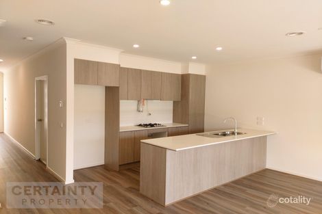 5 Mapstone Ct, Melton South, VIC 3338