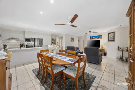 Property photo of 21 Greenhaven Close Burnside QLD 4560