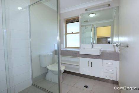 Property photo of 2 Chalmers Crescent Emerald QLD 4720