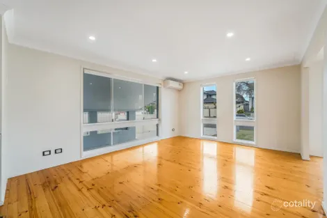 Property photo of 17 Wyalong Close Wakeley NSW 2176