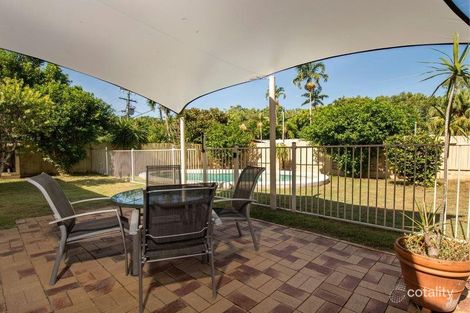 21 Oleander St, Holloways Beach, QLD 4878