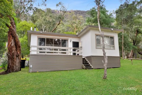 Property photo of 44 High Road Halls Gap VIC 3381