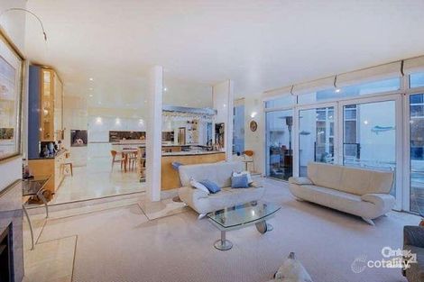 Property photo of 9 Admirals Quay Patterson Lakes VIC 3197