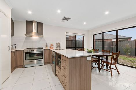 Property photo of 27 Pinnacle Drive Pakenham VIC 3810