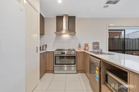 Property photo of 27 Pinnacle Drive Pakenham VIC 3810