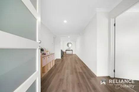 Property photo of 6 Pepperjack Way Point Cook VIC 3030