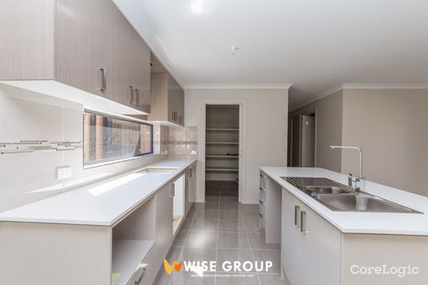 Property photo of 13 Cartwright Grove Cranbourne East VIC 3977
