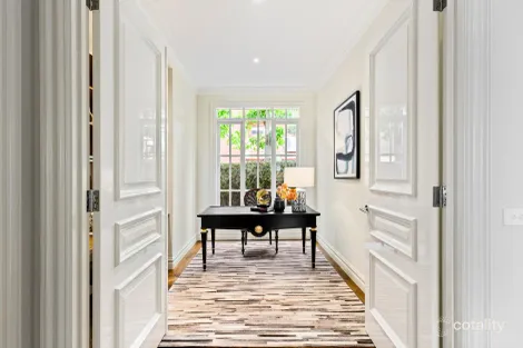 Property photo of 19 Rubens Grove Canterbury VIC 3126