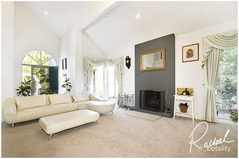 Property photo of 8 Killarney Court McGraths Hill NSW 2756