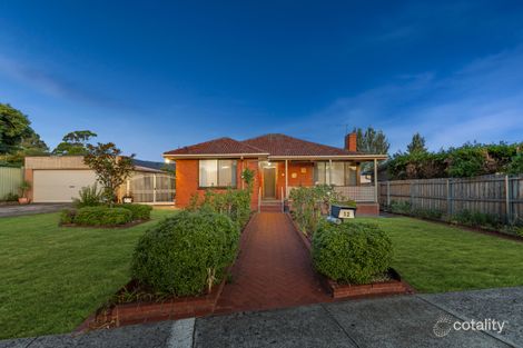 12 OAKLANDS AVE, FERNTREE GULLY, VIC 3156