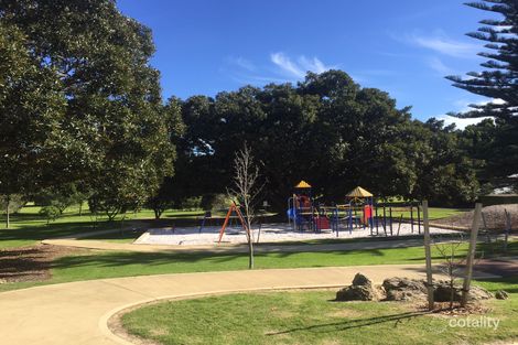 8 Lakeway St, Claremont, WA 6010