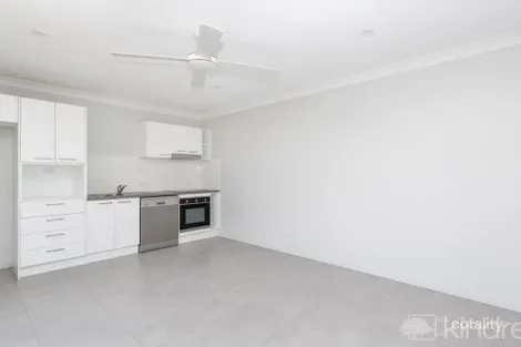 Property photo of 2/33 Awoonga Crescent Morayfield QLD 4506