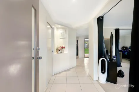 Property photo of 3 Kilkivan Drive Ormeau QLD 4208
