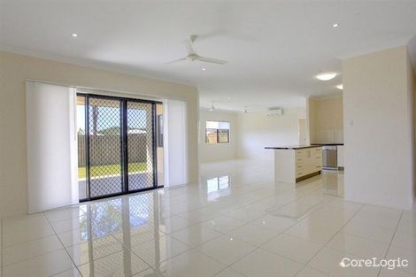 Property photo of 2 Rattray Street Bushland Beach QLD 4818