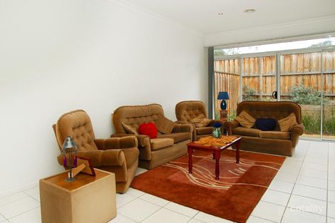 Property photo of 9 Crestview Close Roxburgh Park VIC 3064