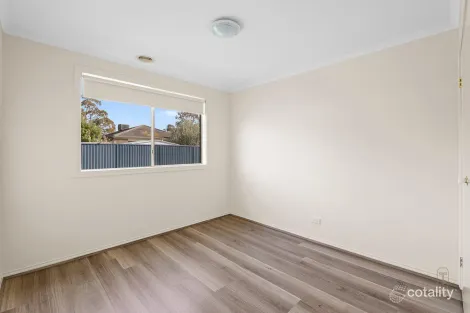Property photo of 7 Ironbark Circuit Pakenham VIC 3810