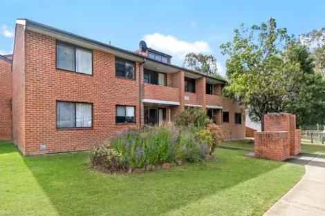 13/29-31 First St, Kingswood, NSW 2747