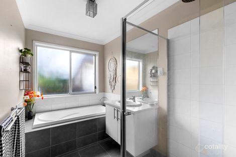 Property photo of 16 Markham Drive Ocean Grove VIC 3226