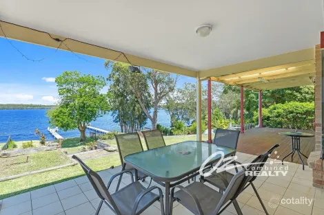 Property photo of 32 Basin View Parade Basin View NSW 2540